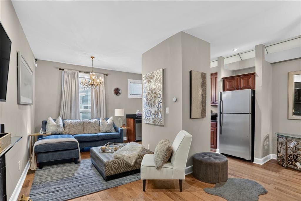 2 bedroom, 3 bathroom, 1,250 sq ft townhouse for sale at 751 Piedmont Avenue 3, Atlanta, GA 30308 — photo 2