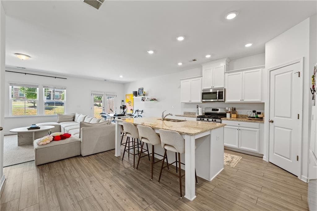 3 bedroom, 3 bathroom, 1,892 sq ft townhouse for rent at 575 Sausalito Walk, Suwanee, GA 30024 for $2,500 a month — photo 5