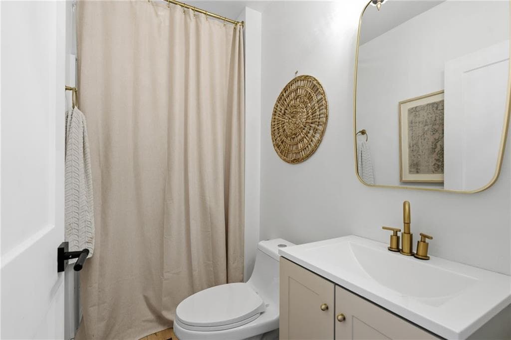 2 bedroom, 3 bathroom, 1,892 sq ft townhouse for sale at 1278 Eames Green, Atlanta, GA 30318 — photo 8