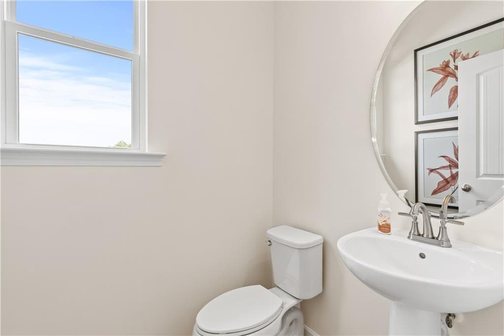 4 bedroom, 4 bathroom, 3,300 sq ft single family residence for sale at 2755 Pechaver Court, Snellville, GA 30039 — photo 4