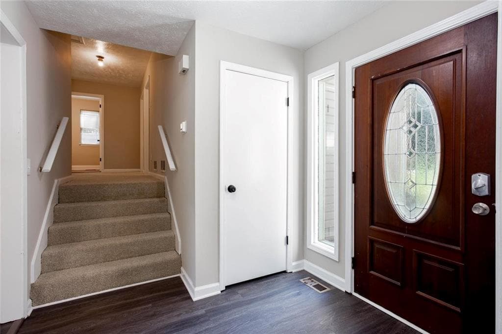 4 bedroom, 3 bathroom, 2,048 sq ft single family residence for sale at 1931 Brennan Way, Lithia Springs, GA 30122 — photo 6