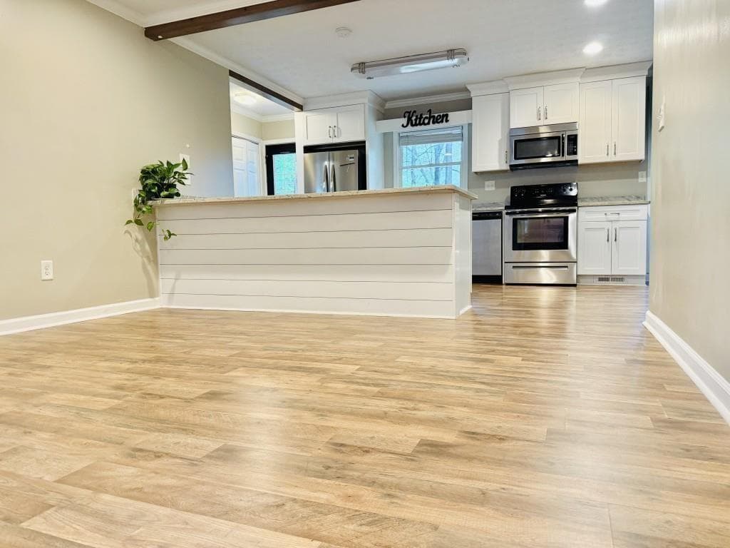 3 bedroom, 2 bathroom, 1,236 sq ft single family residence for sale at 105 Tall Tree Road, Bogart, GA 30622 — photo 2