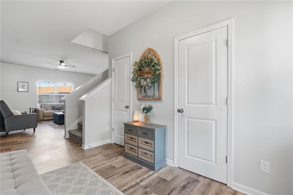3 bedroom, 3 bathroom, 1,888 sq ft single family residence for sale at 327 Winston Circle, Canton, GA 30114 — photo 3