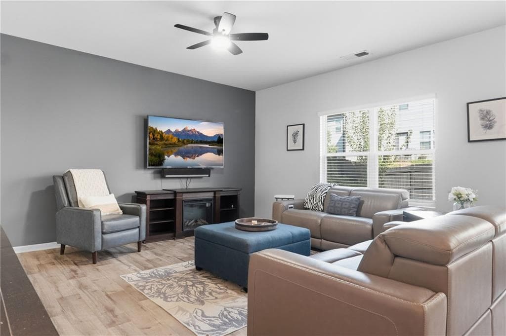 3 bedroom, 3 bathroom, 1,888 sq ft single family residence for sale at 327 Winston Circle, Canton, GA 30114 — photo 7