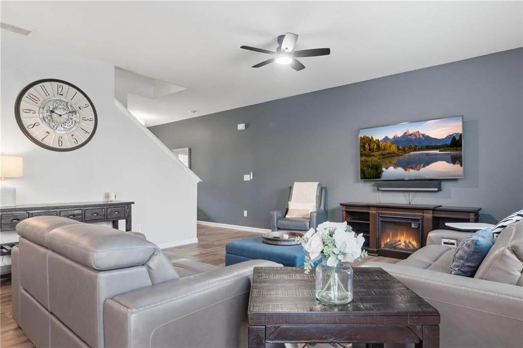 3 bedroom, 3 bathroom, 1,888 sq ft single family residence for sale at 327 Winston Circle, Canton, GA 30114 — photo 8