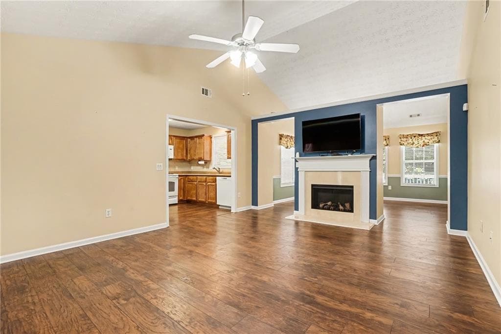 3 bedroom, 2 bathroom, 1,490 sq ft single family residence for sale at 31 Bramble Court, Jefferson, GA 30549 — photo 4