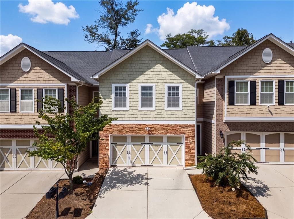 3 bedroom, 3 bathroom, 2,064 sq ft townhouse under contract at 2854 Jordan Oaks Lane 8, Decatur, GA 30033