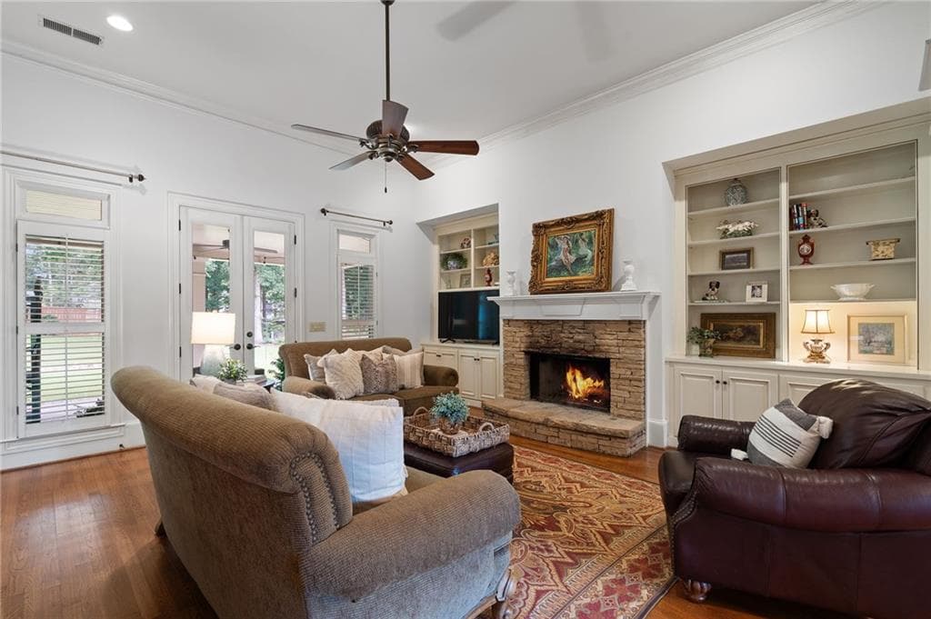 4 bedroom, 4 bathroom, 3,804 sq ft single family residence under contract at 2162 Ellis Farm Drive, Marietta, GA 30064 — photo 3