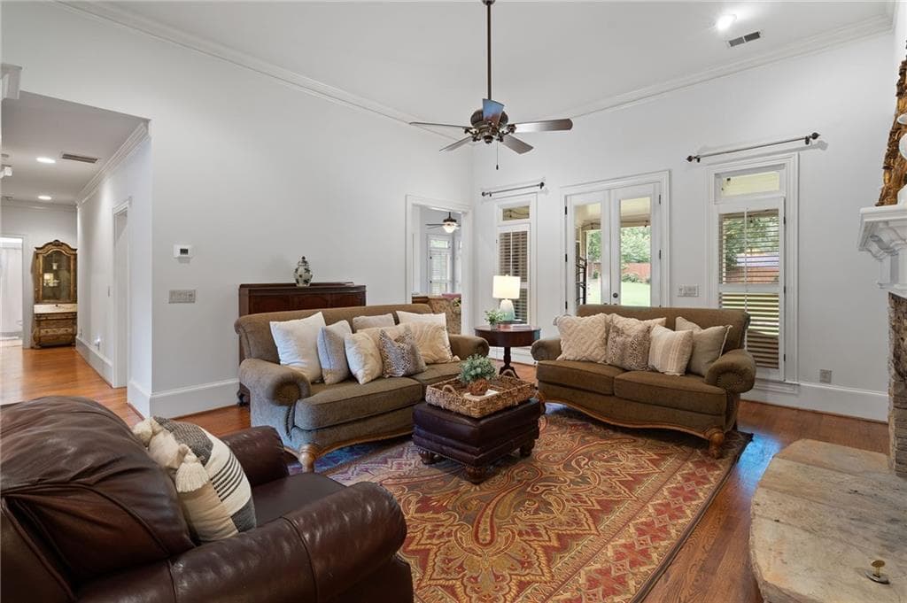 4 bedroom, 4 bathroom, 3,804 sq ft single family residence under contract at 2162 Ellis Farm Drive, Marietta, GA 30064 — photo 5