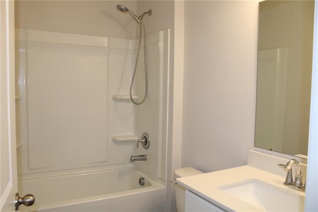 3 bedroom, 2 bathroom, 1,701 sq ft single family residence for rent at 3 Woodford Reserve Drive, Pooler, GA 31322 for $2,500 a month — photo 9
