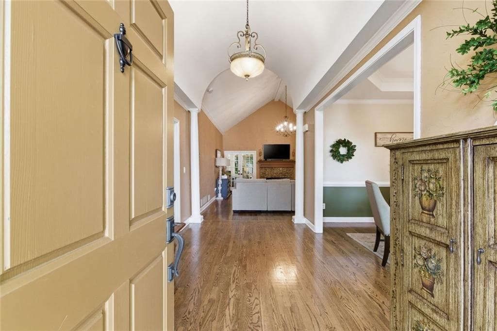 5 bedroom, 4 bathroom, 4,367 sq ft single family residence for sale at 197 Summer Road, Clarkesville, GA 30523 — photo 9