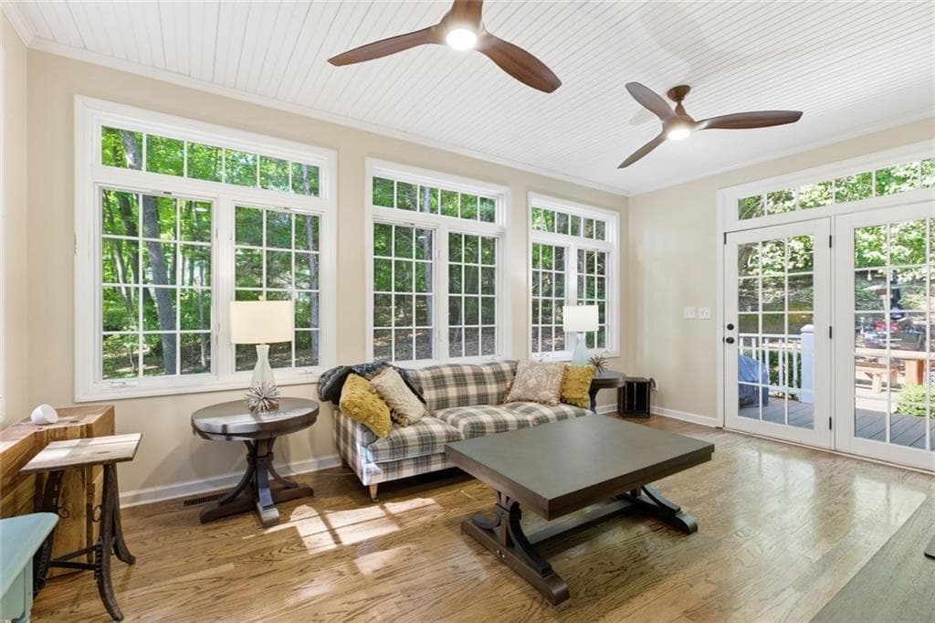 5 bedroom, 4 bathroom, 4,367 sq ft single family residence for sale at 197 Summer Road, Clarkesville, GA 30523 — photo 3