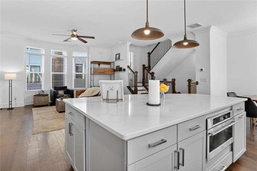 3 bedroom, 4 bathroom, 2,236 sq ft single family residence for sale at 513 Broadview Place, Atlanta, GA 30324 — photo 8