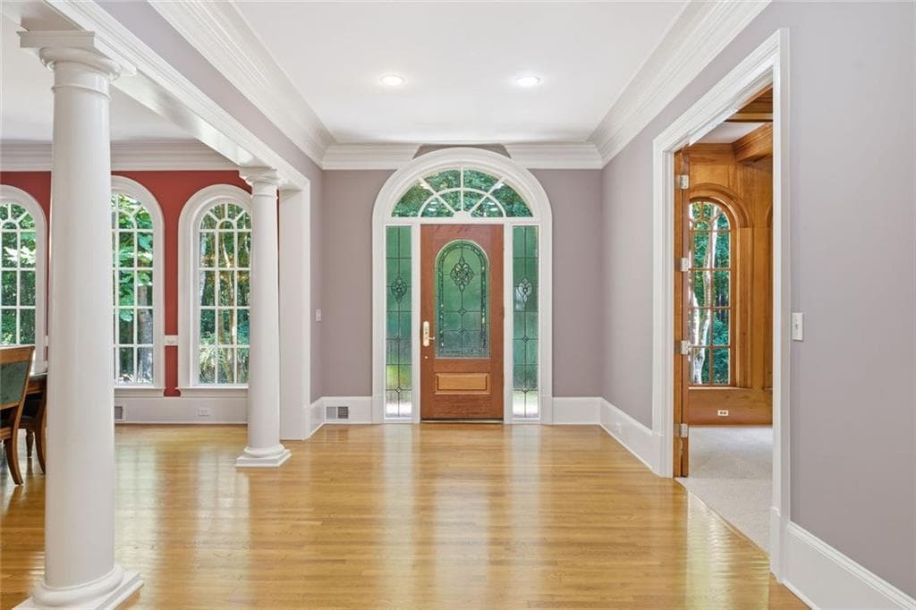 5 bedroom, 5 bathroom, 6,282 sq ft single family residence for sale at 2030 Grande Loch, Roswell, GA 30075 — photo 3