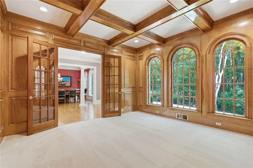 5 bedroom, 5 bathroom, 6,282 sq ft single family residence for sale at 2030 Grande Loch, Roswell, GA 30075 — photo 6