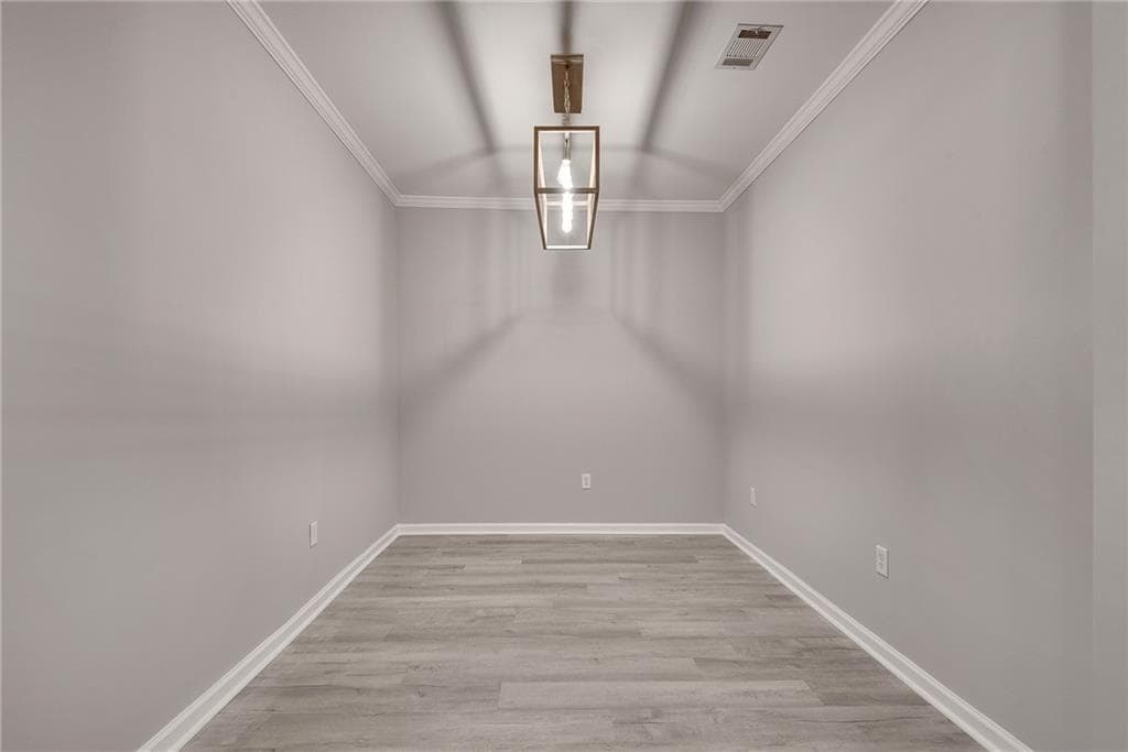 2 bedroom, 2 bathroom, 1,077 sq ft condominium for rent at 821 Ralph Mcgill Boulevard 3215, Atlanta, GA 30306 for $2,500 a month — photo 5
