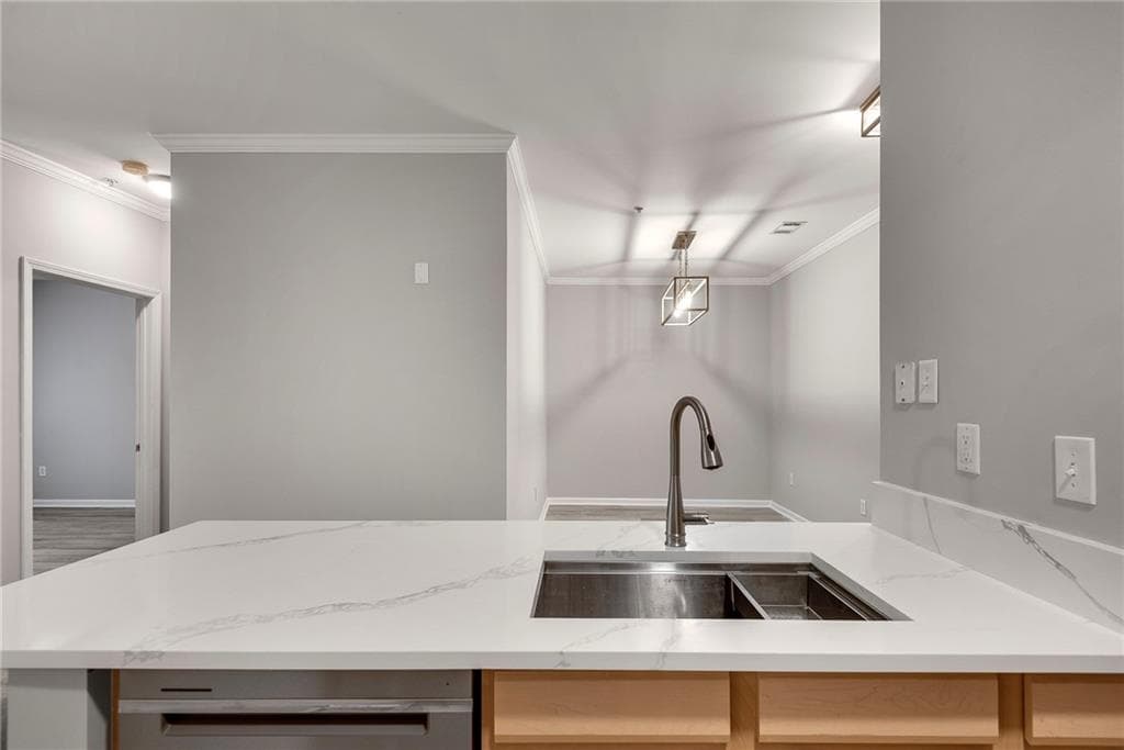2 bedroom, 2 bathroom, 1,077 sq ft condominium for rent at 821 Ralph Mcgill Boulevard 3215, Atlanta, GA 30306 for $2,500 a month — photo 9