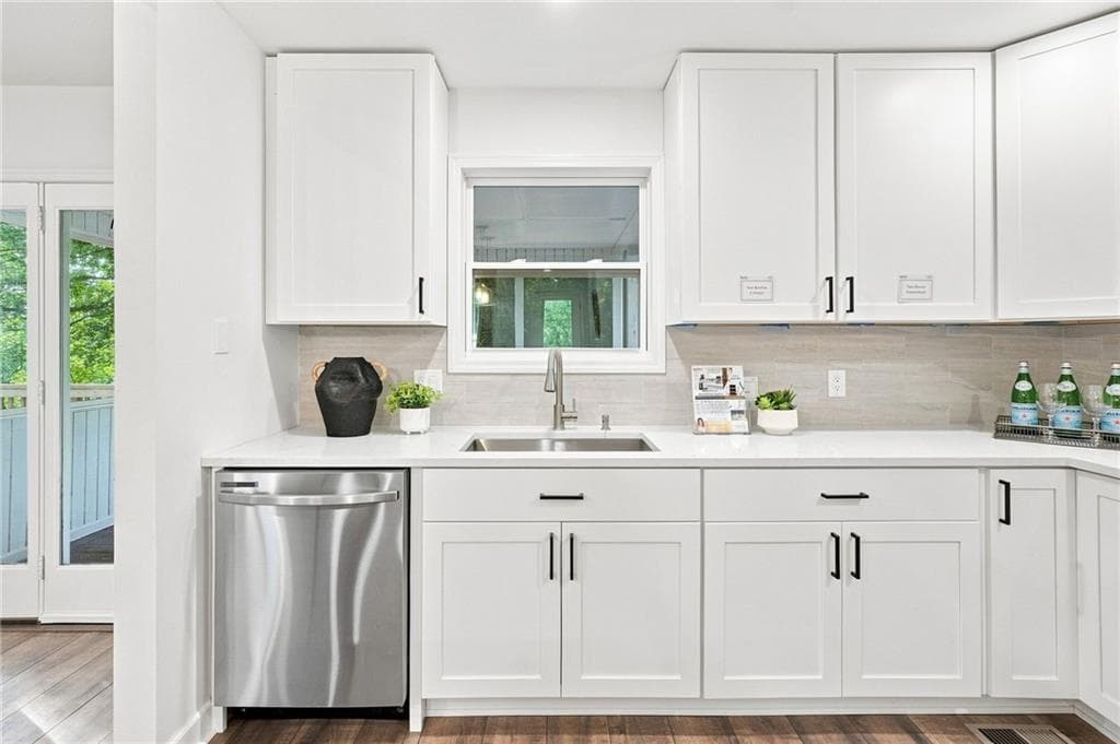 4 bedroom, 3 bathroom, 2,916 sq ft single family residence for sale at 192 Shalloway Drive, Kennesaw, GA 30144 — photo 5
