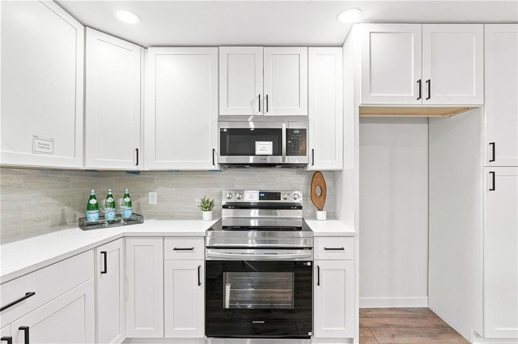 4 bedroom, 3 bathroom, 2,916 sq ft single family residence for sale at 192 Shalloway Drive, Kennesaw, GA 30144 — photo 6
