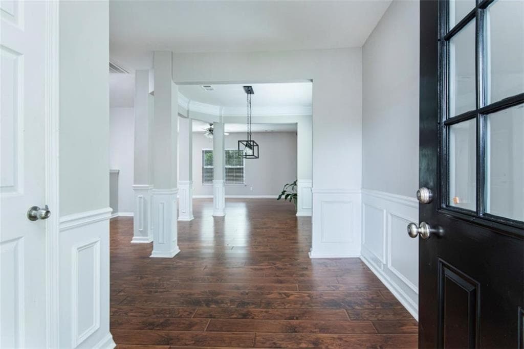 3 bedroom, 3 bathroom, 2,235 sq ft single family residence for rent at 310 Sugarberry Lane, Suwanee, GA 30024 for $2,500 a month — photo 3
