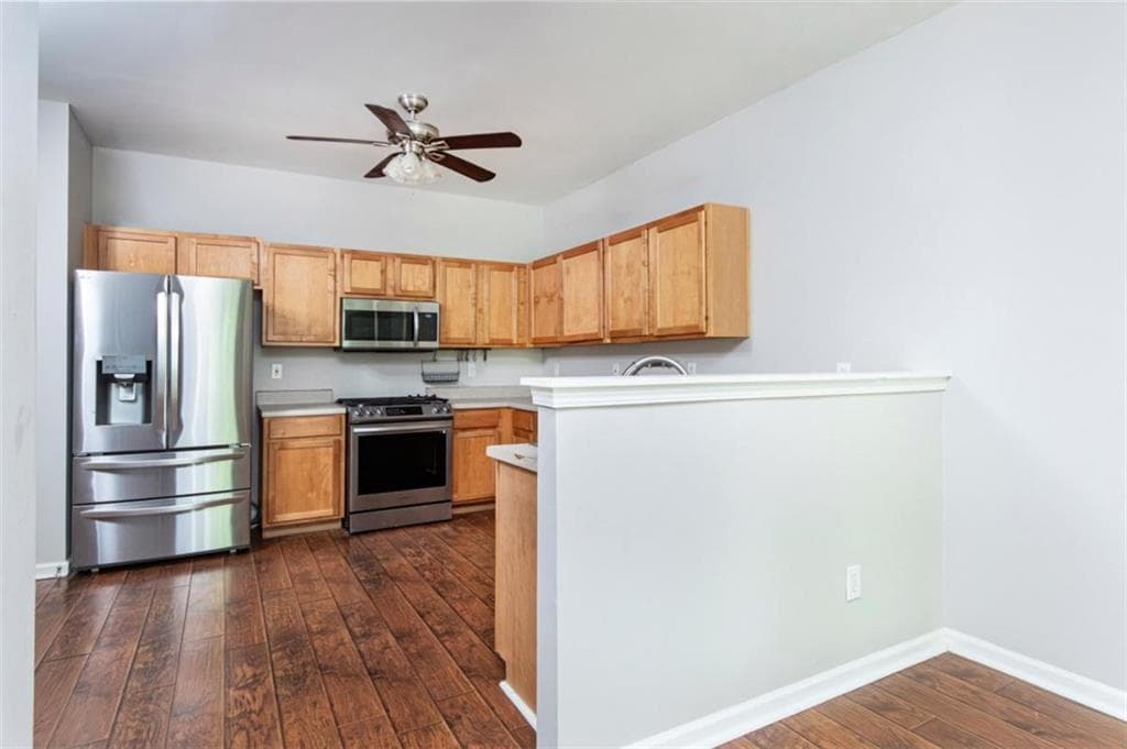 3 bedroom, 3 bathroom, 2,235 sq ft single family residence for rent at 310 Sugarberry Lane, Suwanee, GA 30024 for $2,500 a month — photo 5
