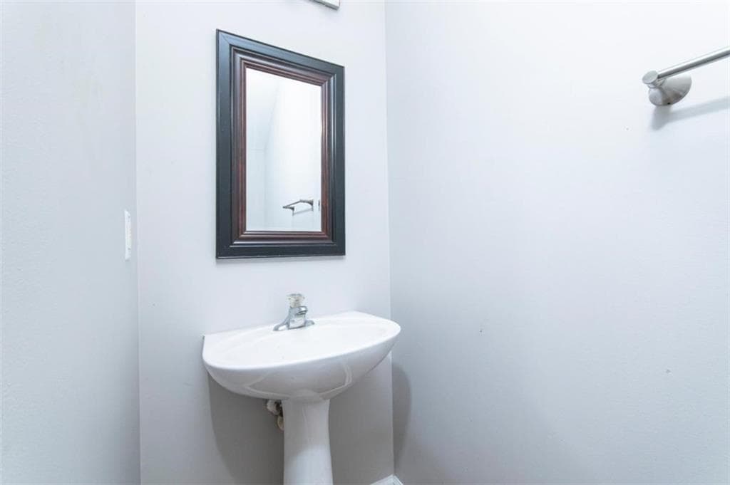 3 bedroom, 3 bathroom, 2,235 sq ft single family residence for rent at 310 Sugarberry Lane, Suwanee, GA 30024 for $2,500 a month — photo 10