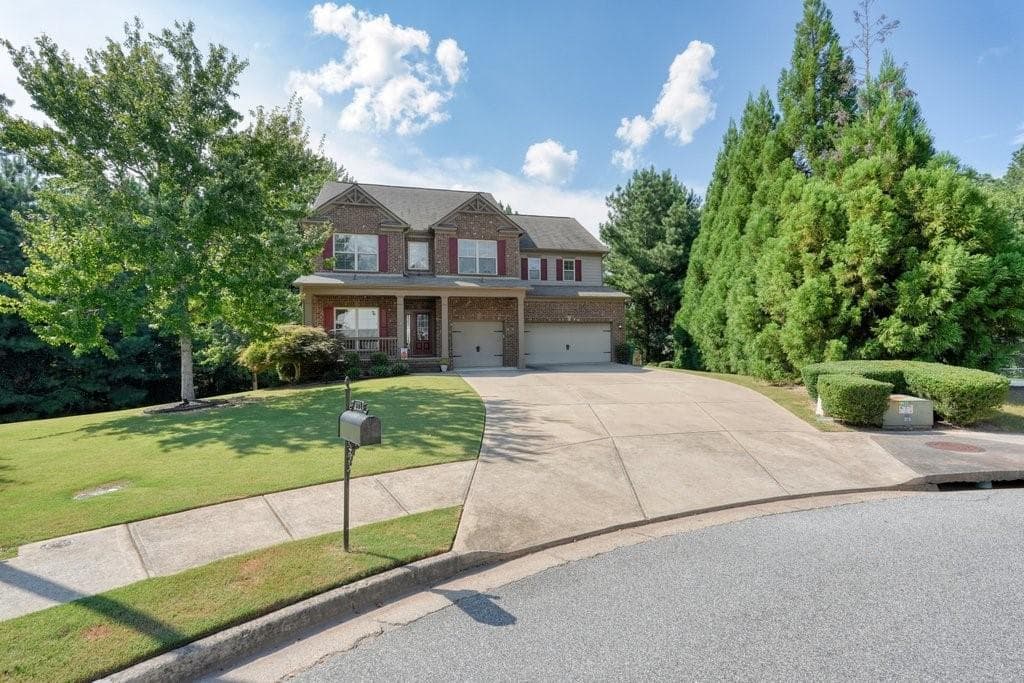 7 bedroom, 5 bathroom, 4,019 sq ft single family residence for sale at 301 Hill Top Overlook, Canton, GA 30114 — photo 4
