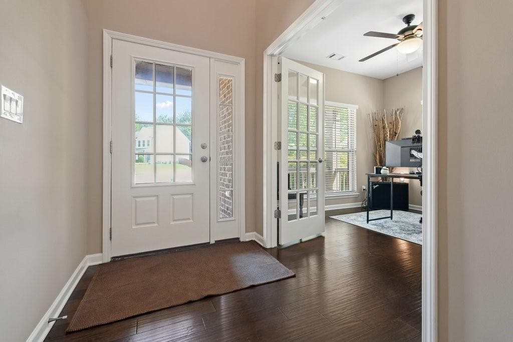 7 bedroom, 5 bathroom, 4,019 sq ft single family residence for sale at 301 Hill Top Overlook, Canton, GA 30114 — photo 6