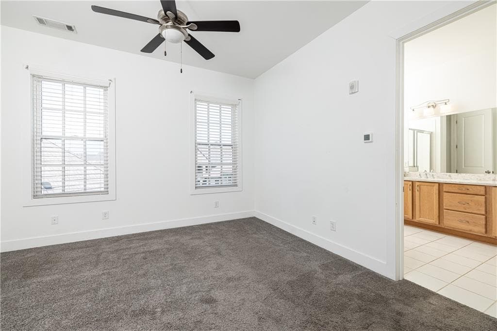 1 bedroom, 2 bathroom, 978 sq ft condominium for sale at 6678 Cadence Boulevard 74, Sandy Springs, GA 30328 — photo 9