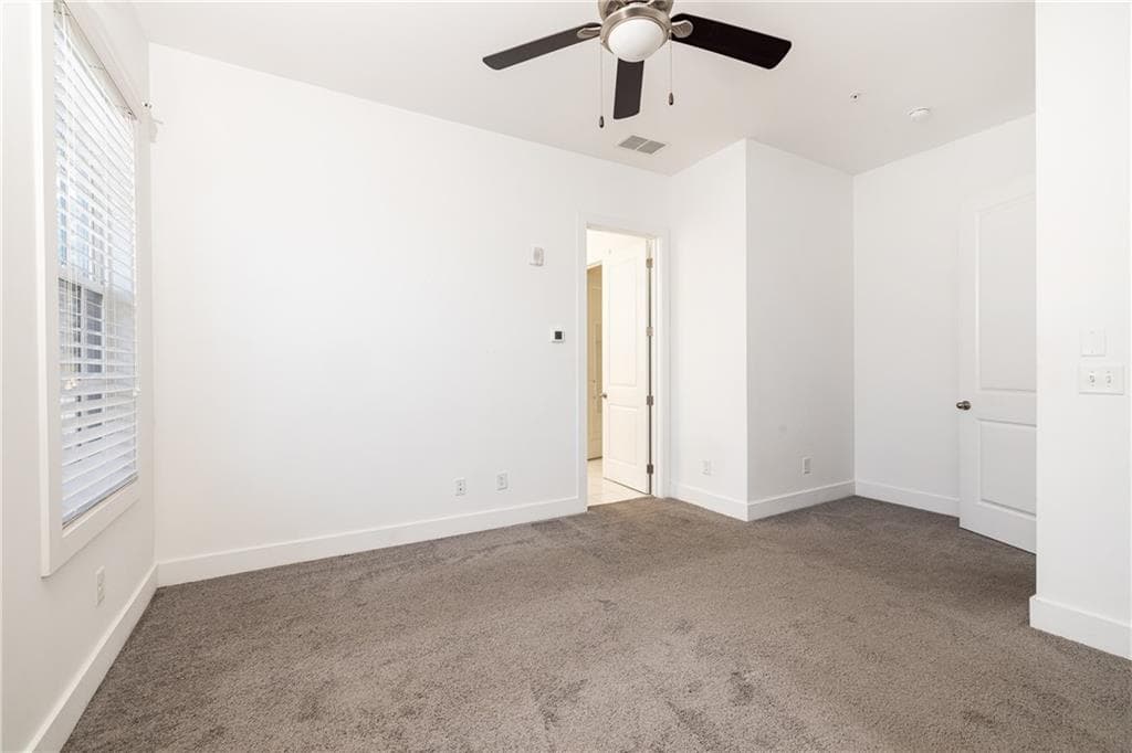 1 bedroom, 2 bathroom, 978 sq ft condominium for sale at 6678 Cadence Boulevard 74, Sandy Springs, GA 30328 — photo 10