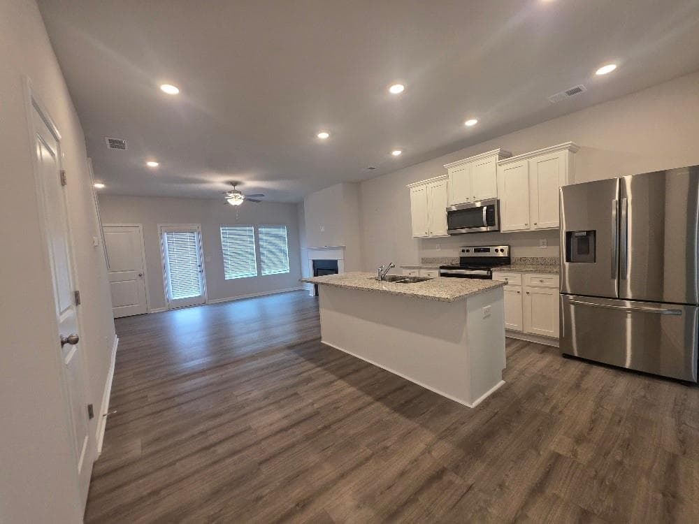 3 bedroom, 3 bathroom, 1,500 sq ft single family residence for rent at 4353 Smithgall Court, Union City, GA 30291 for $1,900 a month — photo 4