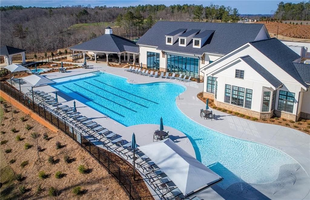 2 bedroom, 2 bathroom, 3,269 sq ft single family residence for sale at 5532 Olive Lane, Hoschton, GA 30548 — photo 3
