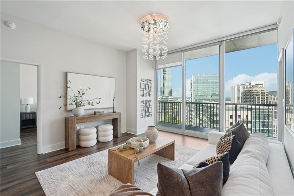 2 bedroom, 2 bathroom, 1,271 sq ft condominium for sale at 1080 Peachtree Street 2515, Atlanta, GA 30309 — photo 5