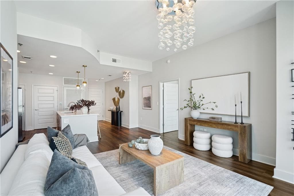 2 bedroom, 2 bathroom, 1,271 sq ft condominium for sale at 1080 Peachtree Street 2515, Atlanta, GA 30309 — photo 8