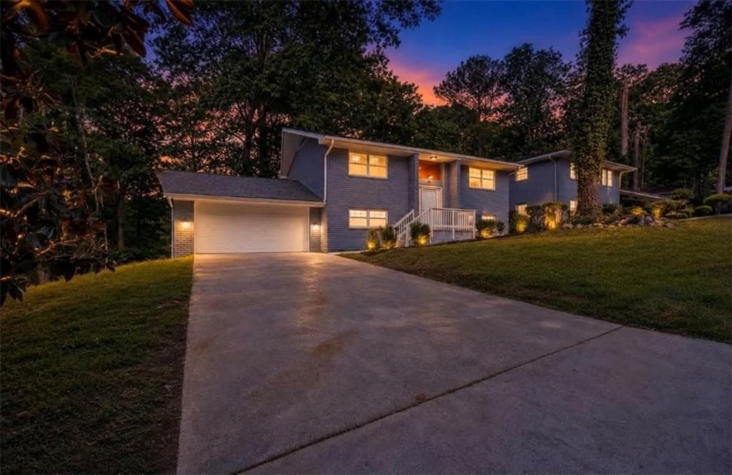 4 bedroom, 2 bathroom, 2,262 sq ft single family residence for sale at 495 Larchmont Circle, Atlanta, GA 30318