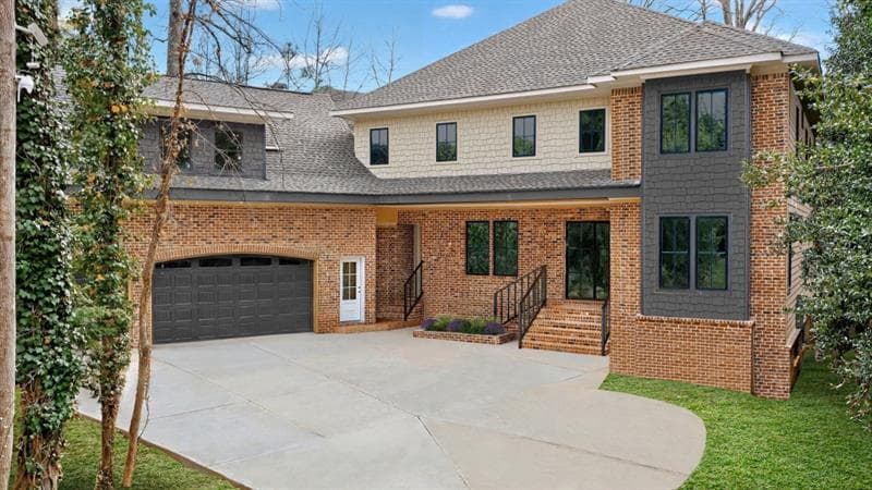 5 bedroom, 4 bathroom, 5,700 sq ft single family residence for sale at 1330 Twelve Oaks Circle, Atlanta, GA 30327