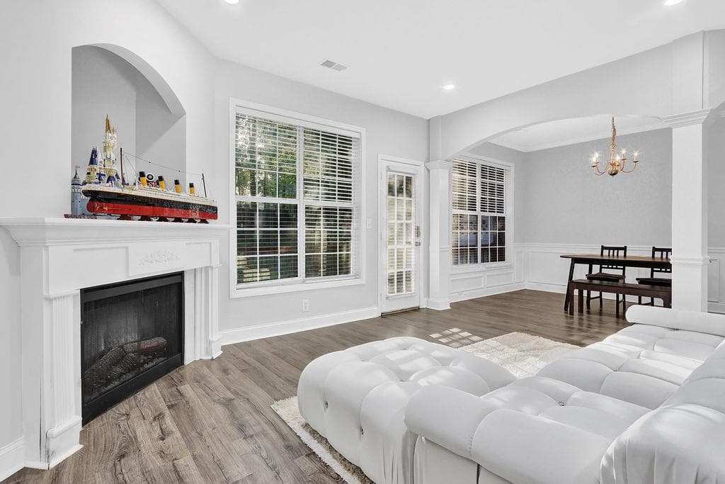 3 bedroom, 3 bathroom, 1,940 sq ft townhouse for sale at 541 Woodland Park Terrace, Lawrenceville, GA 30043 — photo 5