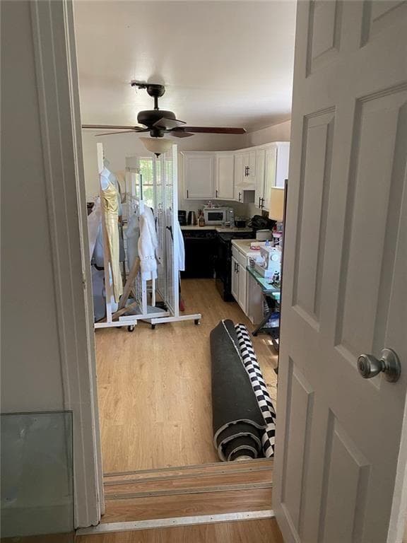 3 bedroom, 1 bathroom, 1,232 sq ft single family residence for sale at 4682 Stonewall Tell Road, Atlanta, GA 30349 — photo 7