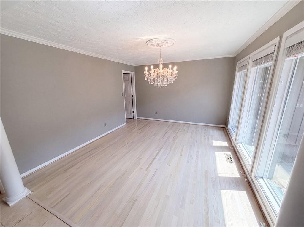 5 bedroom, 4 bathroom, 5,060 sq ft single family residence for sale at 5344 Forest Springs Drive, Atlanta, GA 30338 — photo 6