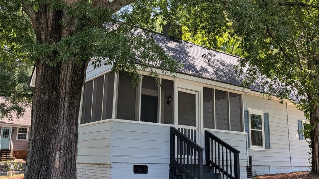 1 bedroom, 1 bathroom, 868 sq ft single family residence for sale at 116 Norris Street, Monroe, GA 30655 — photo 6