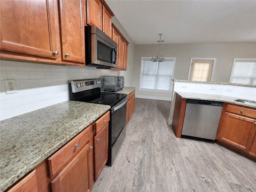4 bedroom, 3 bathroom, 1,949 sq ft single family residence for sale at 5871 Apple Grove Road, Buford, GA 30519 — photo 9