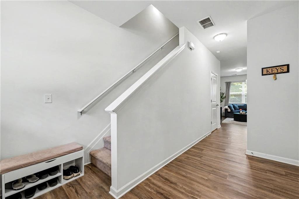 2 bedroom, 3 bathroom, 1,656 sq ft townhouse for sale at 3342 Tarian Way, Decatur, GA 30034 — photo 3