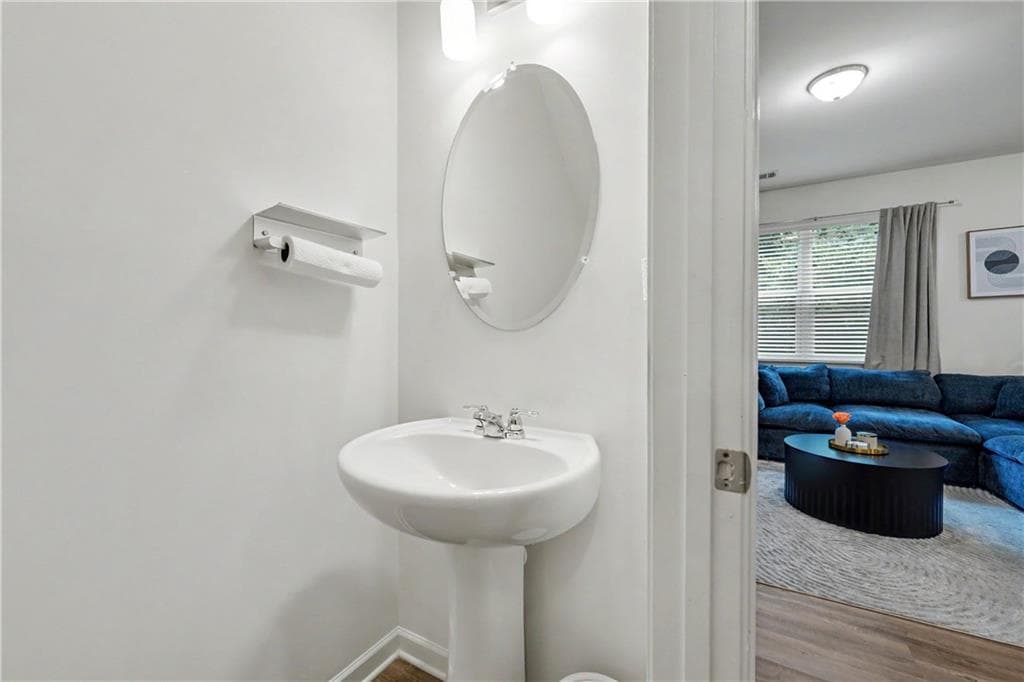 2 bedroom, 3 bathroom, 1,656 sq ft townhouse for sale at 3342 Tarian Way, Decatur, GA 30034 — photo 6