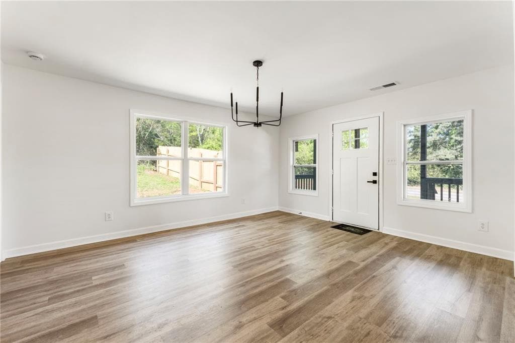 5 bedroom, 2 bathroom, 3,948 sq ft single family residence for sale at 8859 Thomas Road, Jonesboro, GA 30238 — photo 7