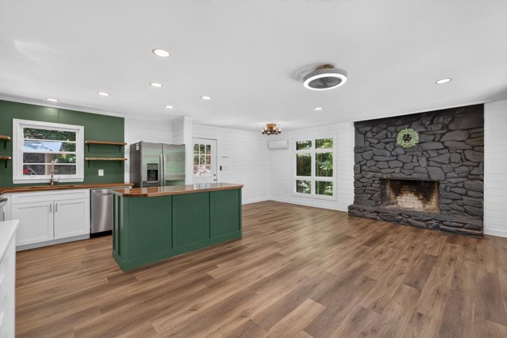 3 bedroom, 2 bathroom, 1,150 sq ft single family residence under contract at 189 Fern Valley Road, Dawsonville, GA 30534 — photo 7