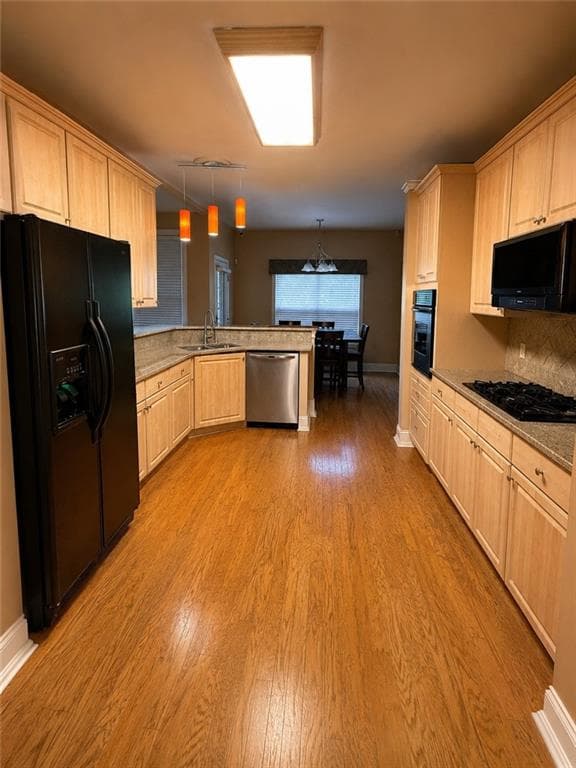 4 bedroom, 2 bathroom, 2,336 sq ft single family residence under contract at 140 Danube Trail, Stockbridge, GA 30281 — photo 6