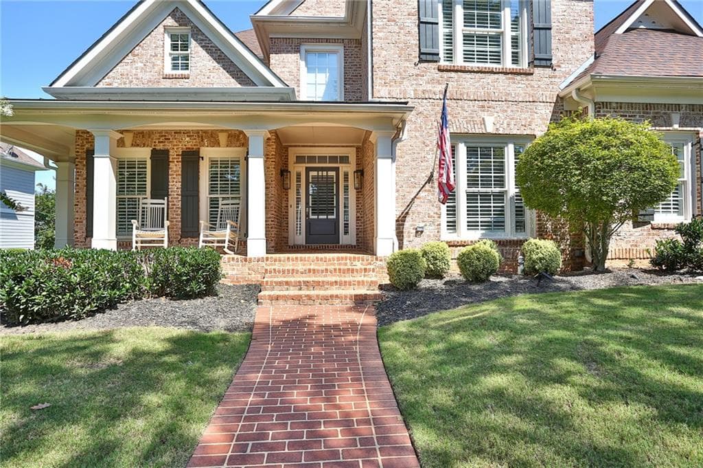 6 bedroom, 6 bathroom, 6,782 sq ft single family residence for sale at 1043 Meadow Club Court, Suwanee, GA 30024 — photo 10