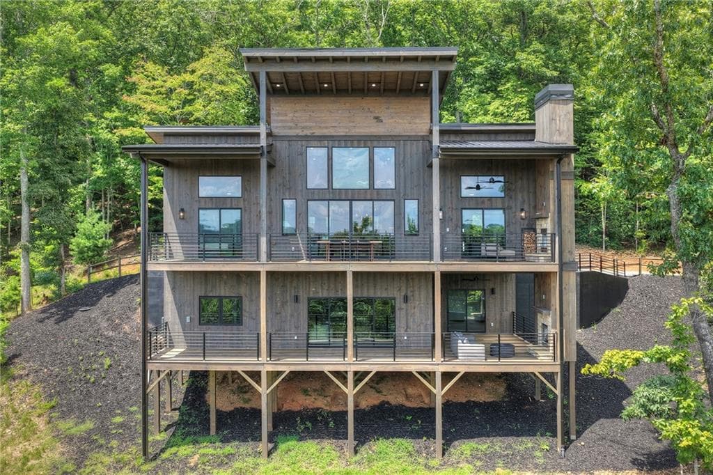 4 bedroom, 3 bathroom, 2,800 sq ft single family residence under contract at 25 Boundless Trail, Morganton, GA 30560 — photo 5