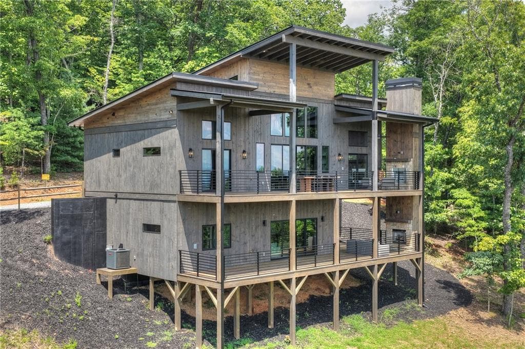 4 bedroom, 3 bathroom, 2,800 sq ft single family residence under contract at 25 Boundless Trail, Morganton, GA 30560 — photo 6
