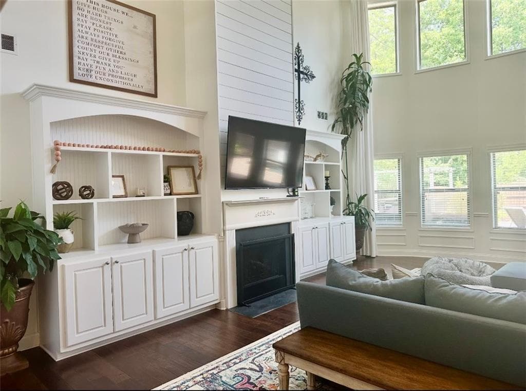 6 bedroom, 4 bathroom, 4,900 sq ft single family residence for sale at 41 Lake Sydney Drive, Dawsonville, GA 30534 — photo 9